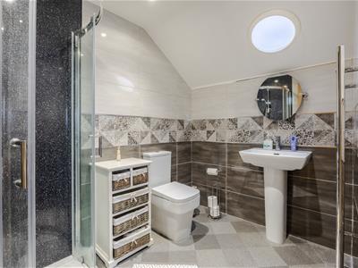 Bedroom One En Suite